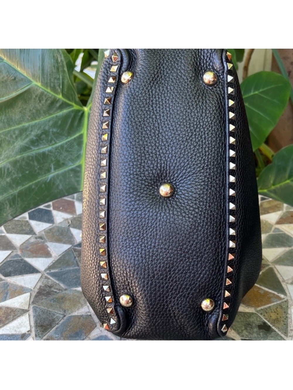 Valentino garavani rockstud medium tote grainy leather spikes - Picture 7 of 12